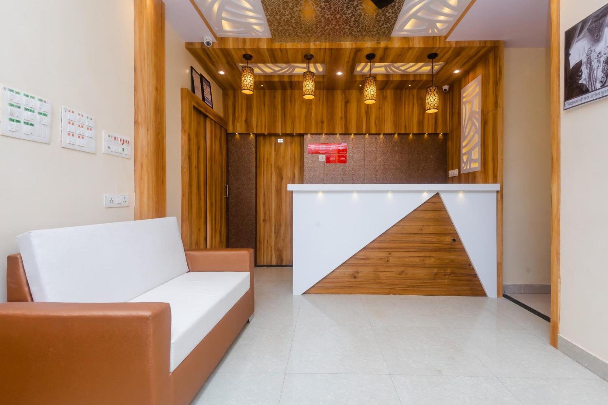 Hotel Sun City Near Saifee Hospital And Hn Reliance Hospital Mumbai Exterior foto