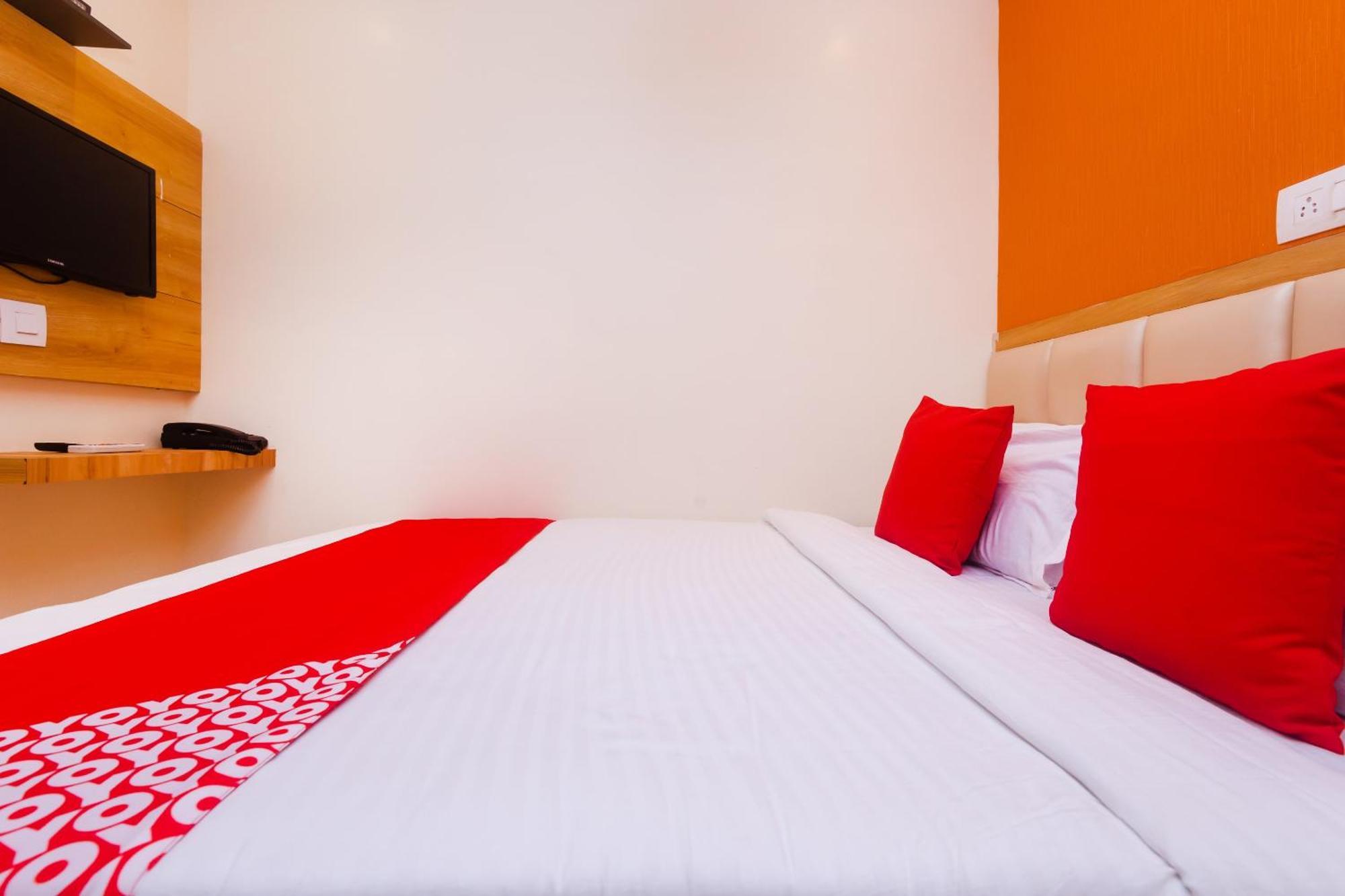 Hotel Sun City Near Saifee Hospital And Hn Reliance Hospital Mumbai Exterior foto